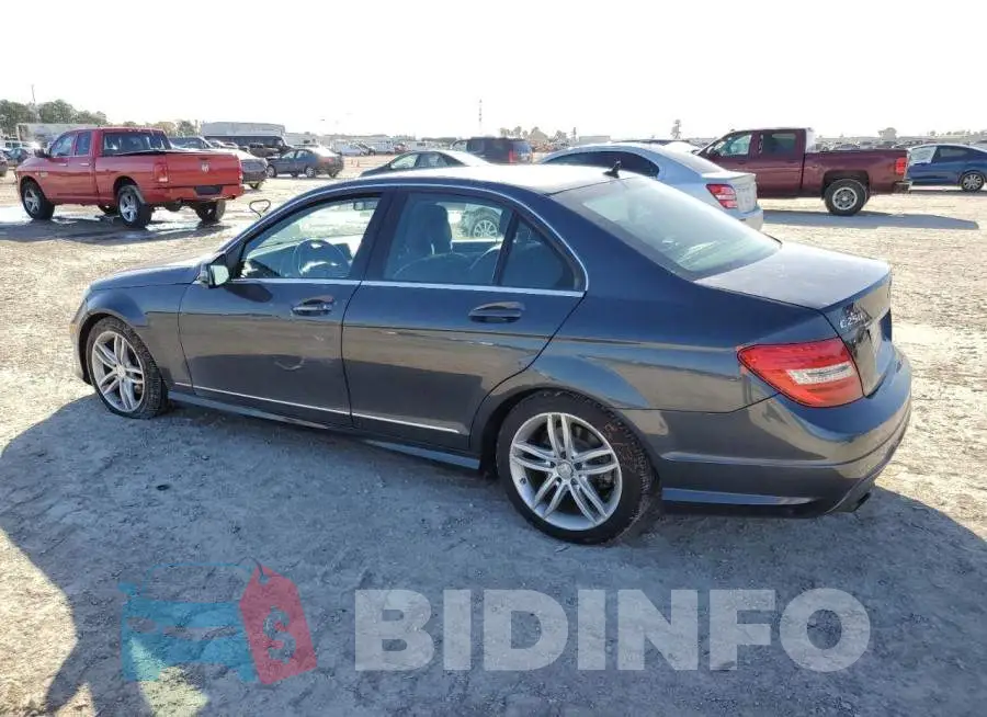WDDGF4HB5DR264378 Photo# 2