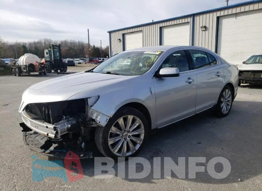 1LNHL9FT5DG616415 Photo# 1
