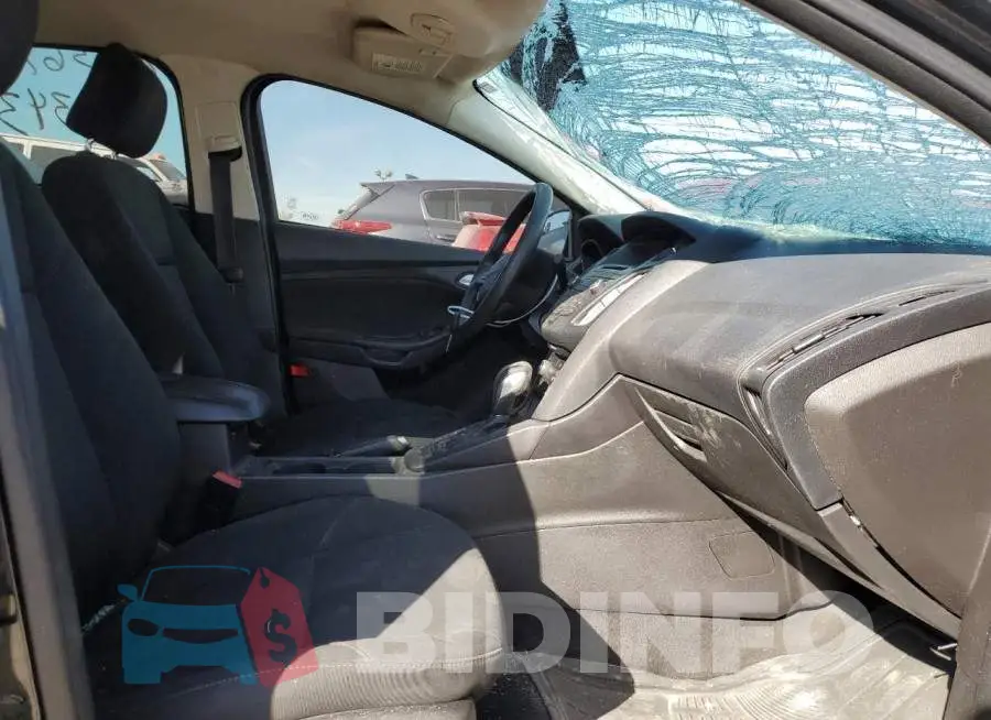 1FADP3F20FL379957 Photo# 5