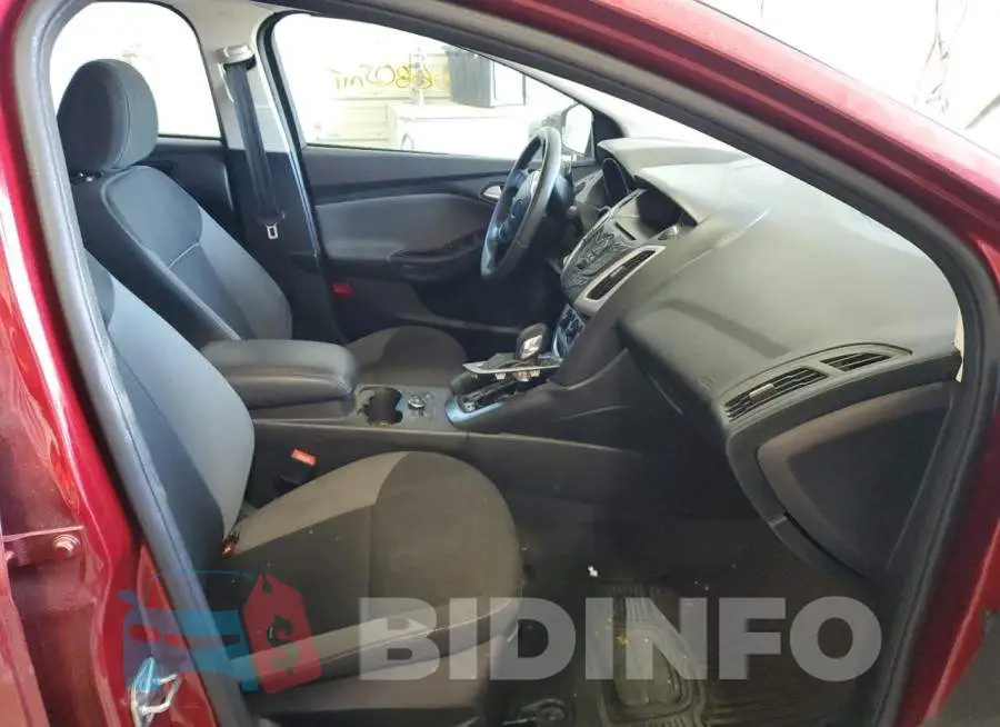 1FADP3F24EL381516 Photo# 5