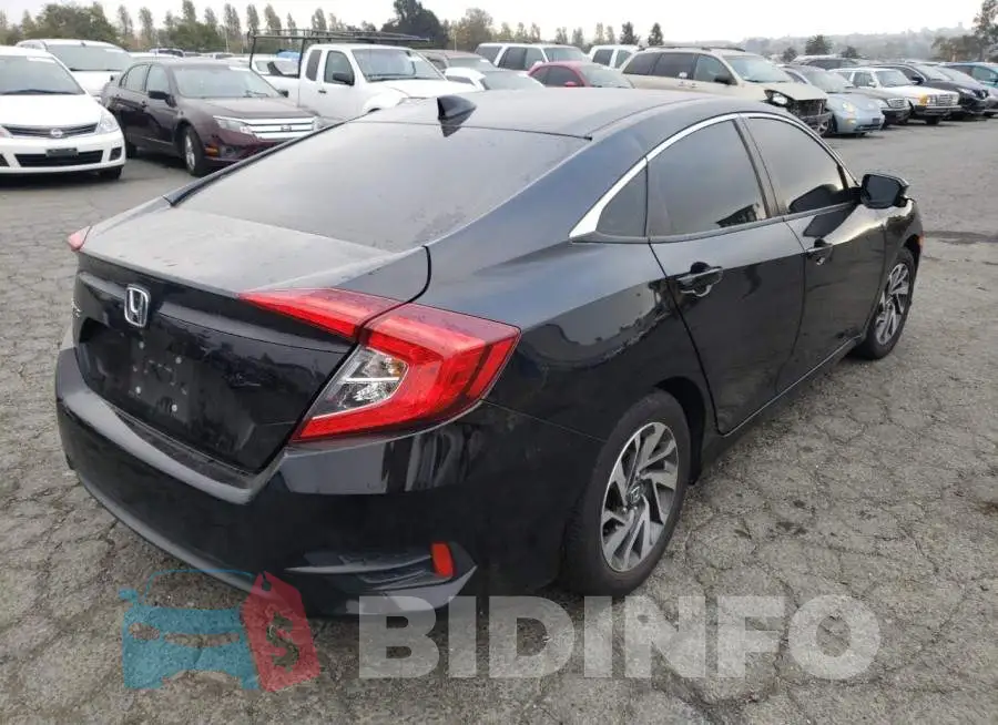 19XFC2F71HE211261 Photo# 4