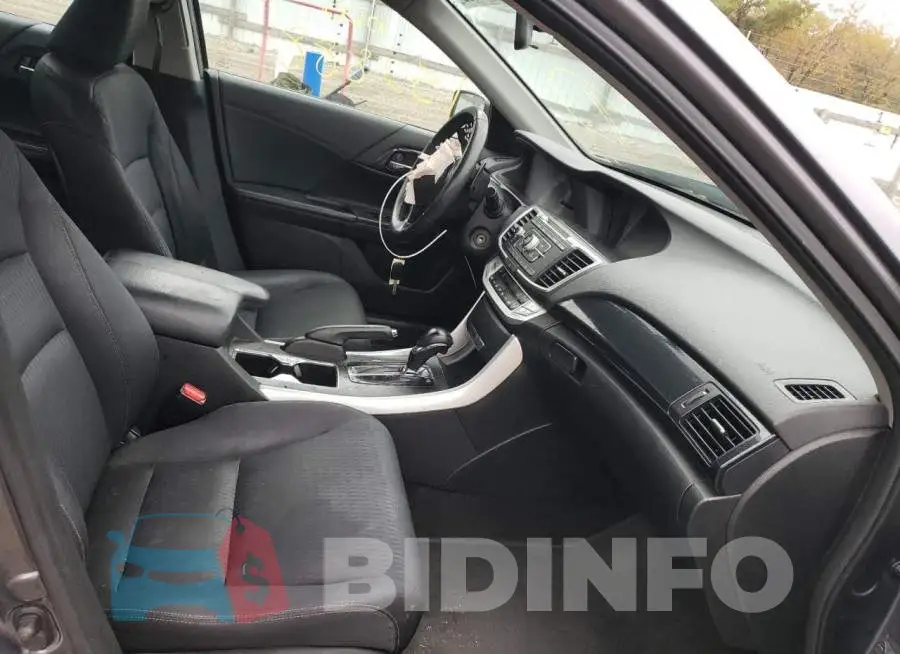 1HGCR2F50DA105687 Photo# 5
