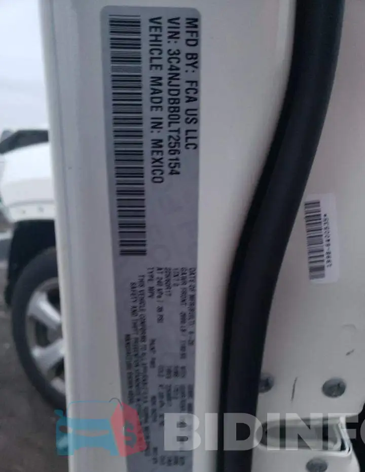 3C4NJDBB0LT256154 Photo# 13