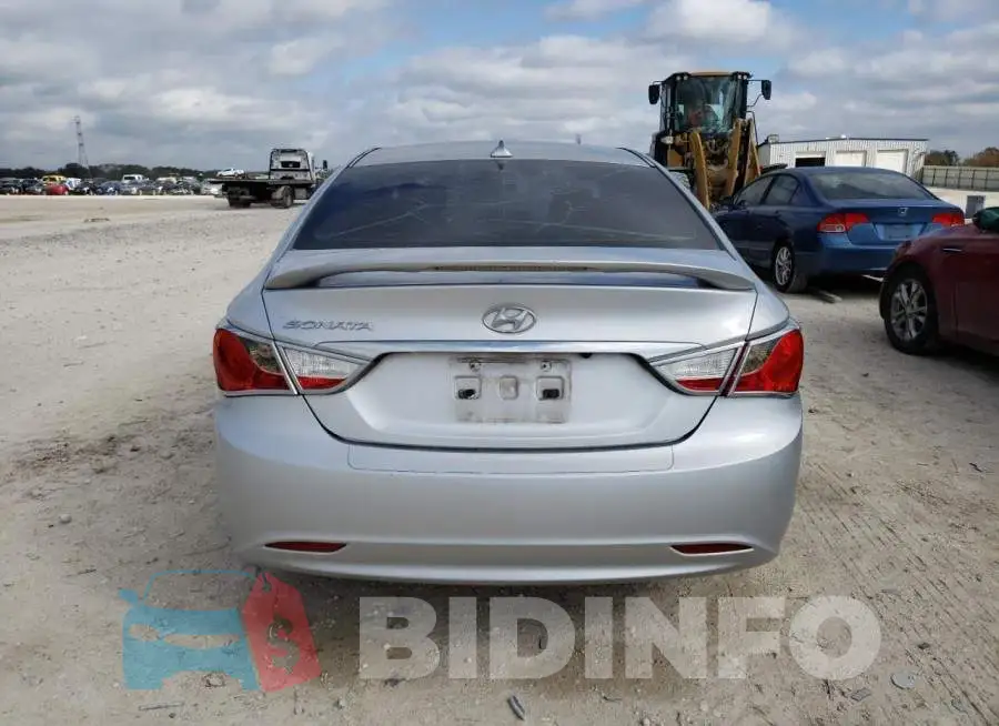 5NPEC4AC5DH681567 Photo# 6