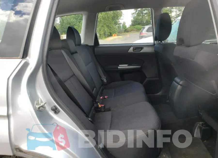 JF2SHABC7DH418174 Photo# 6