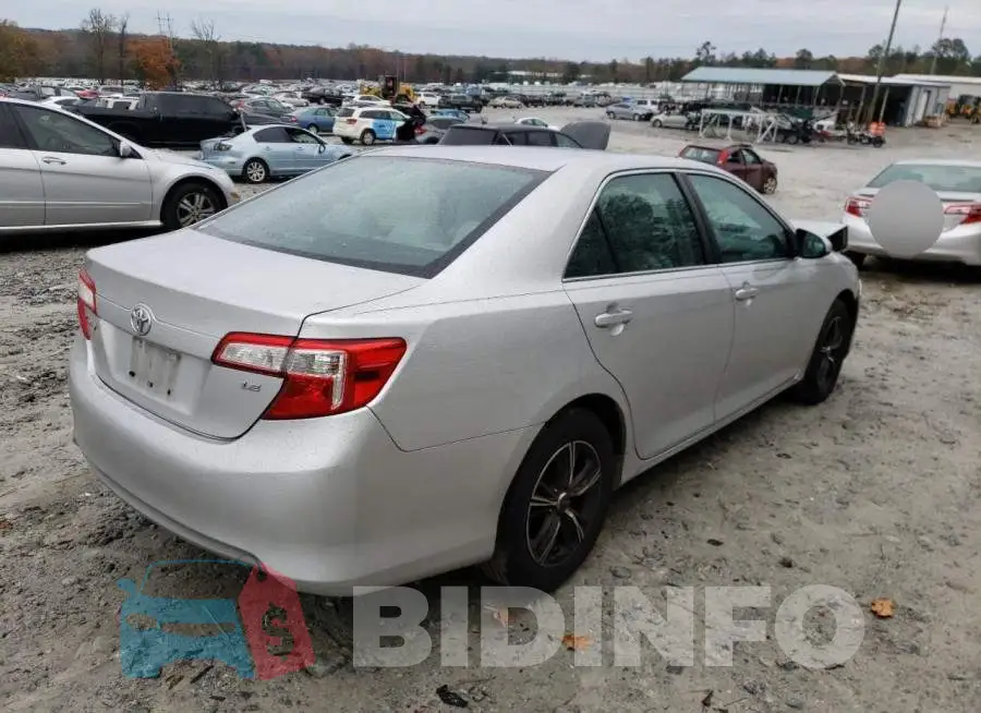 4T4BF1FK8DR286332 Photo# 3
