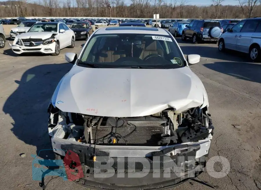 19UDE2F7XKA012013 Photo# 5