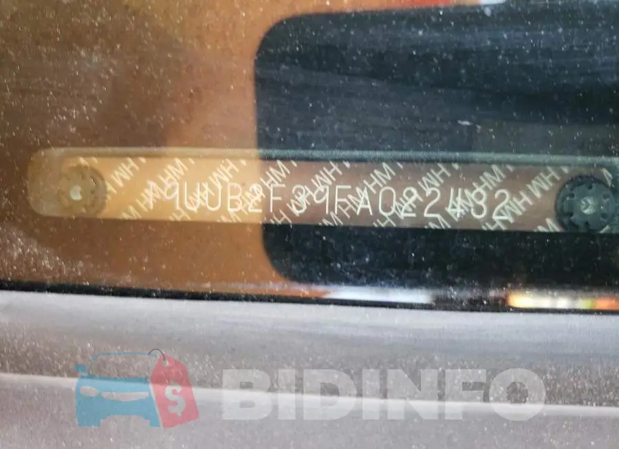19UUB2F39FA022432 Photo# 10