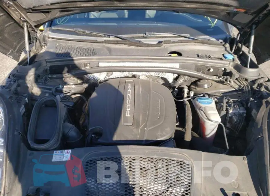 WP1AA2A52JLB14037 Photo# 7
