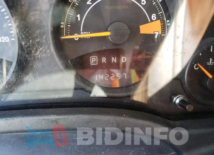 1C4NJCBA1FD438599 Photo# 8