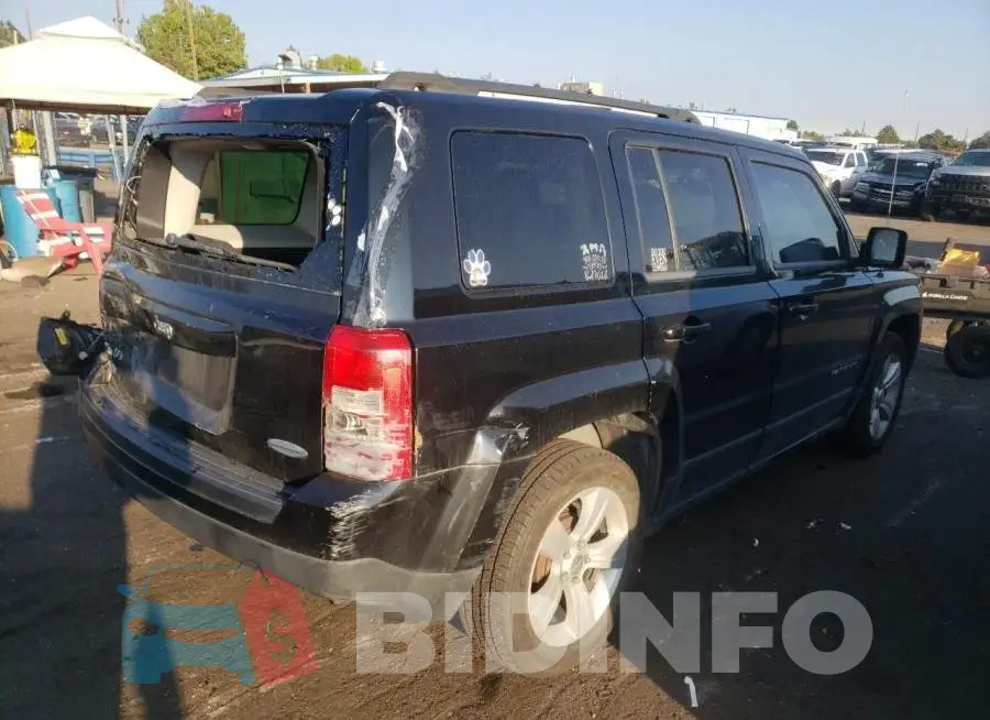 1C4NJPFB9DD218652 Photo# 4