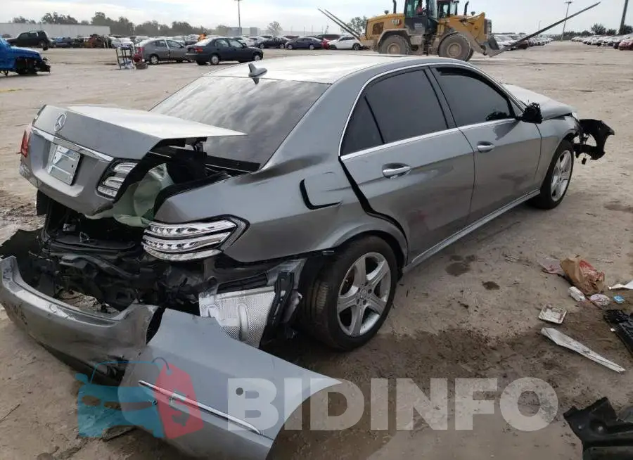 WDDHF5KB3FB084296 Photo# 3