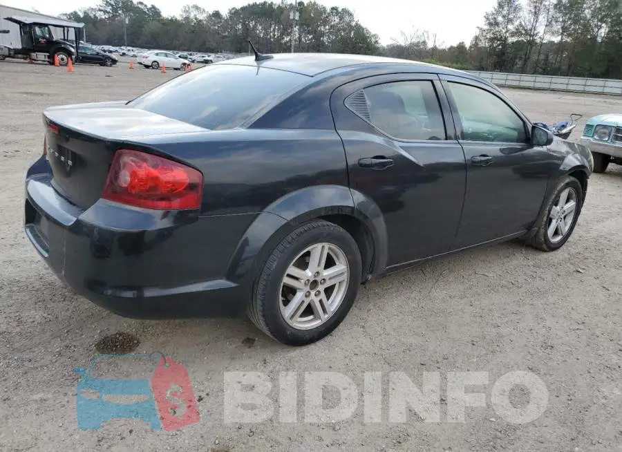 1C3CDZAB8DN537234 Photo# 3