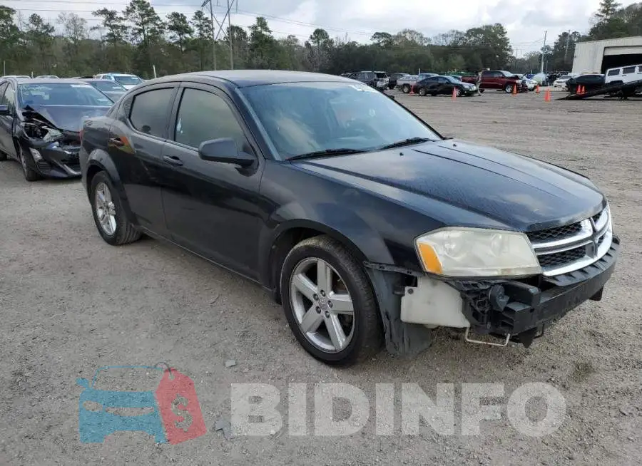 1C3CDZAB8DN537234 Photo# 4