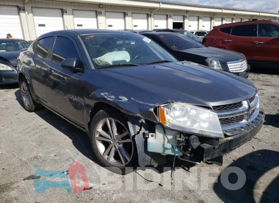 1C3CDZCBXDN759352 Photo# 1