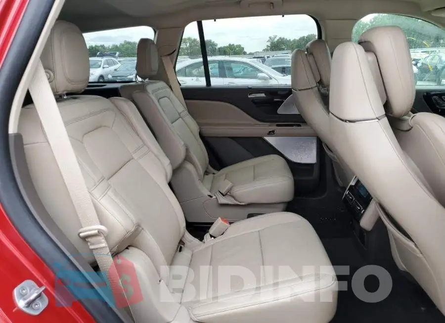 5LM5J7XC0LGL24047 Photo# 6