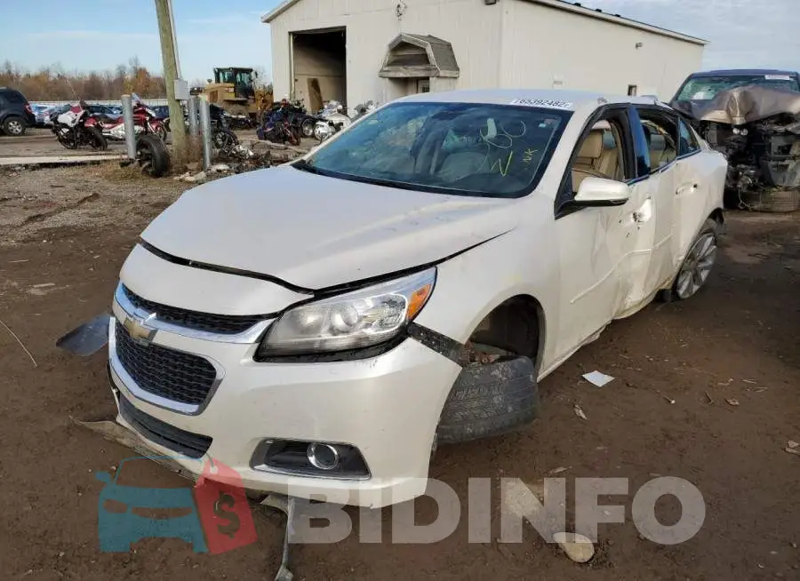 1G11E5SLXEF207583 Photo# 2