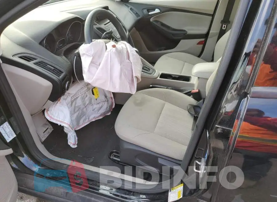 1FADP3F21GL381783 Photo# 5