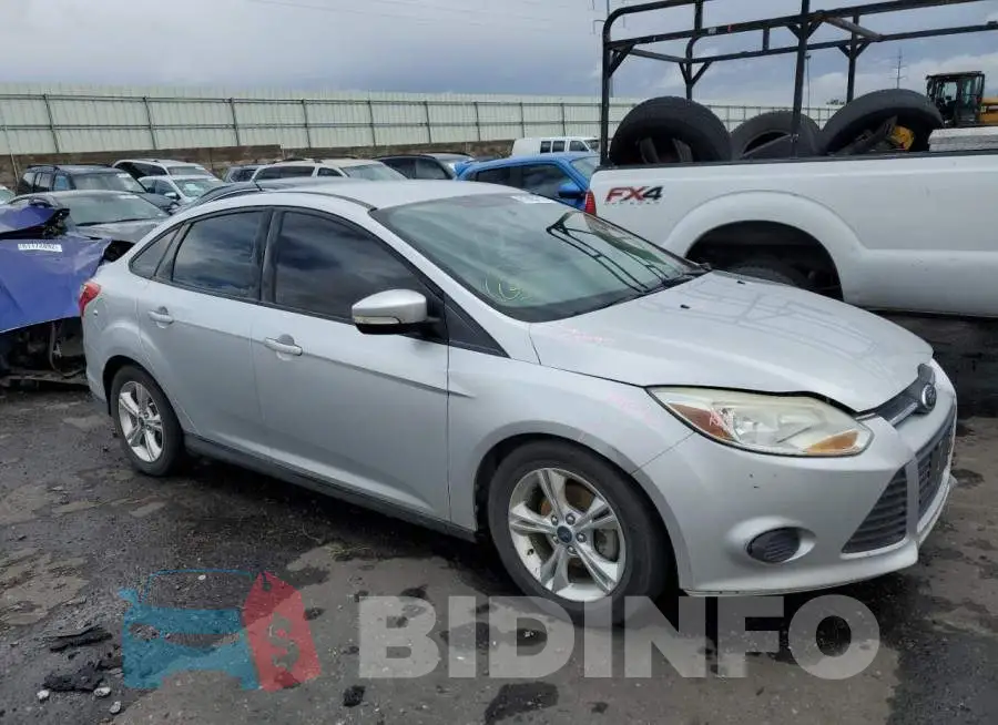 1FADP3F22EL350314 Photo# 1