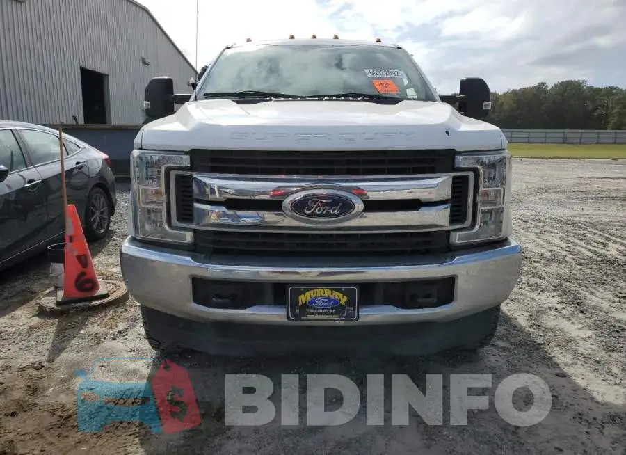 1FT7W3BT2HEC36377 Photo# 5