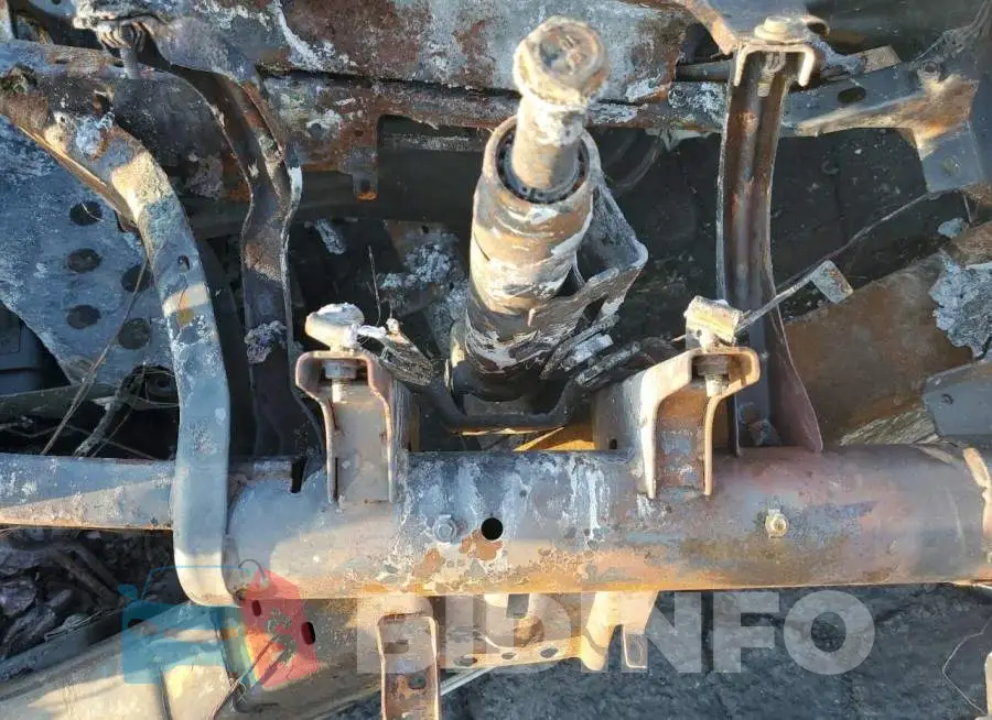 1FTMF1EB8KKC68690 Photo# 8
