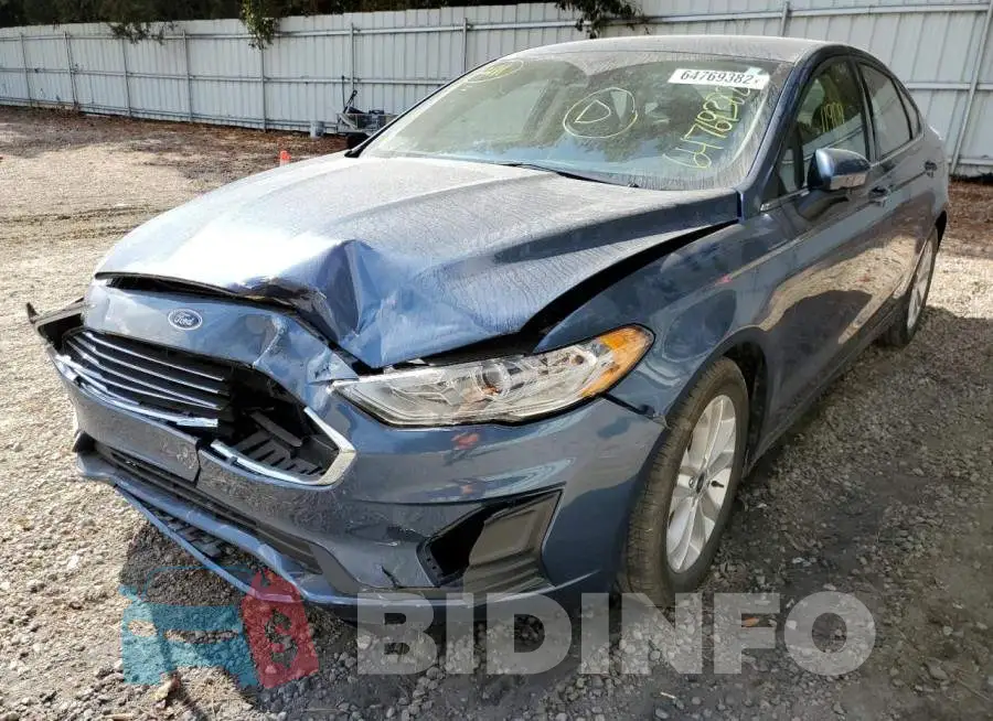 3FA6P0HD2KR245811 Photo# 2