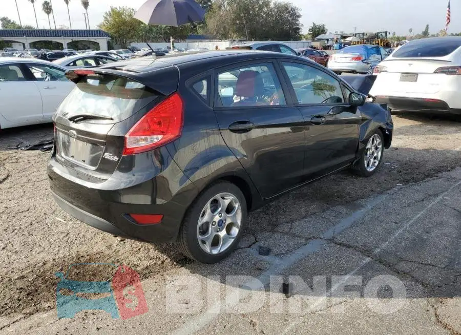 3FADP4FJ2DM137082 Photo# 3
