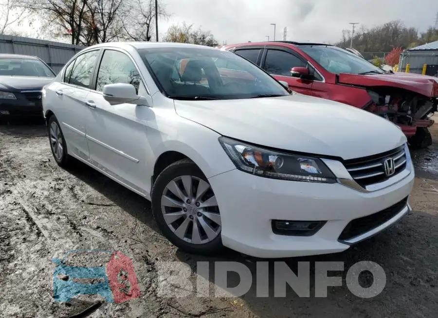 1HGCR2F84FA175416 Photo# 1