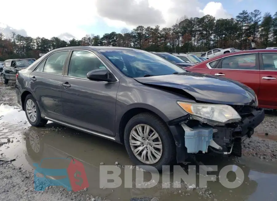 4T4BF1FK2DR293647 Photo# 4