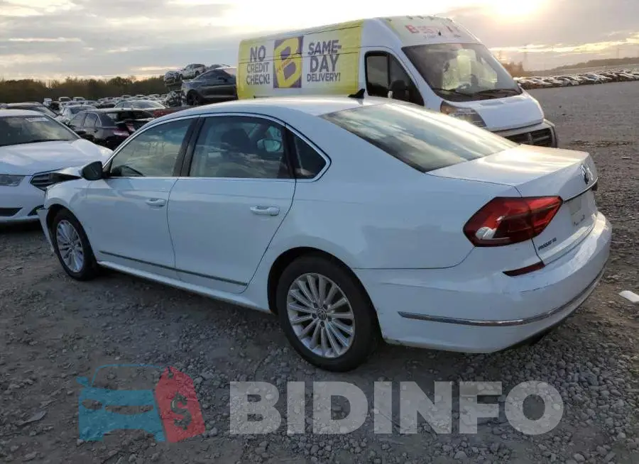 1VWBS7A36GC040979 Photo# 2