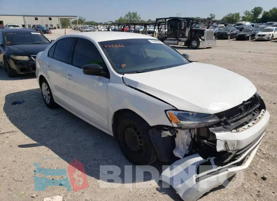 3VW267AJ5GM255626 Photo# 1