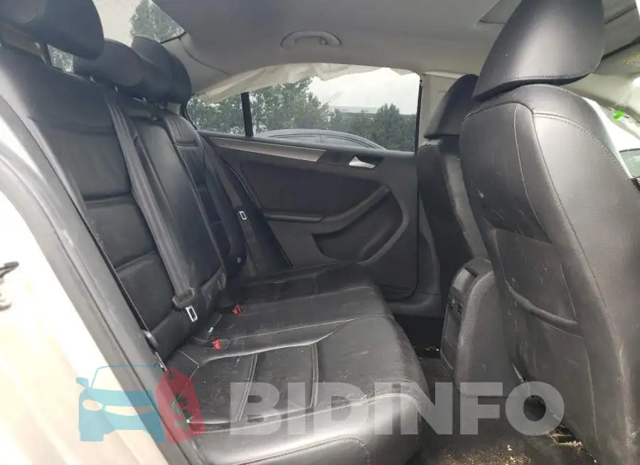 3VWLL7AJ3EM254890 Photo# 6