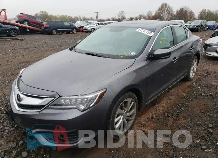 19UDE2F30JA008760 Photo# 2