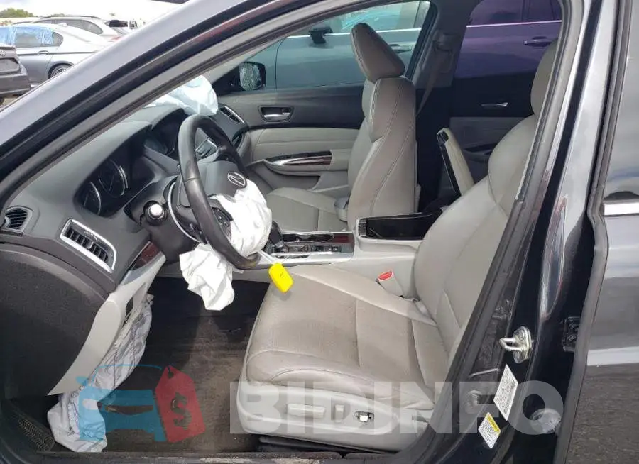 19UUB1F58FA020926 Photo# 7