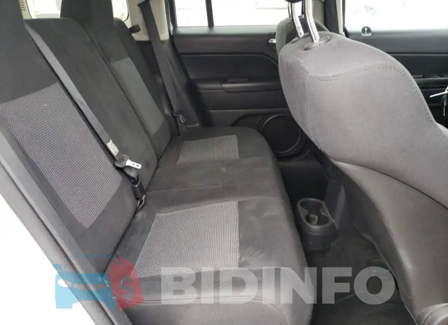 1C4NJPBA0DD187014 Photo# 6