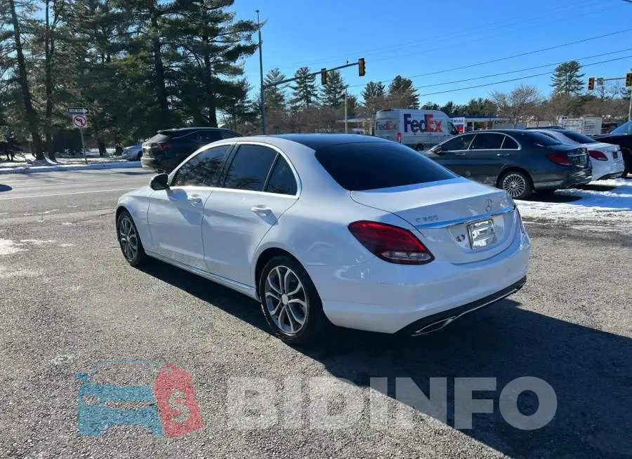 55SWF4JB3GU155202 Photo# 4
