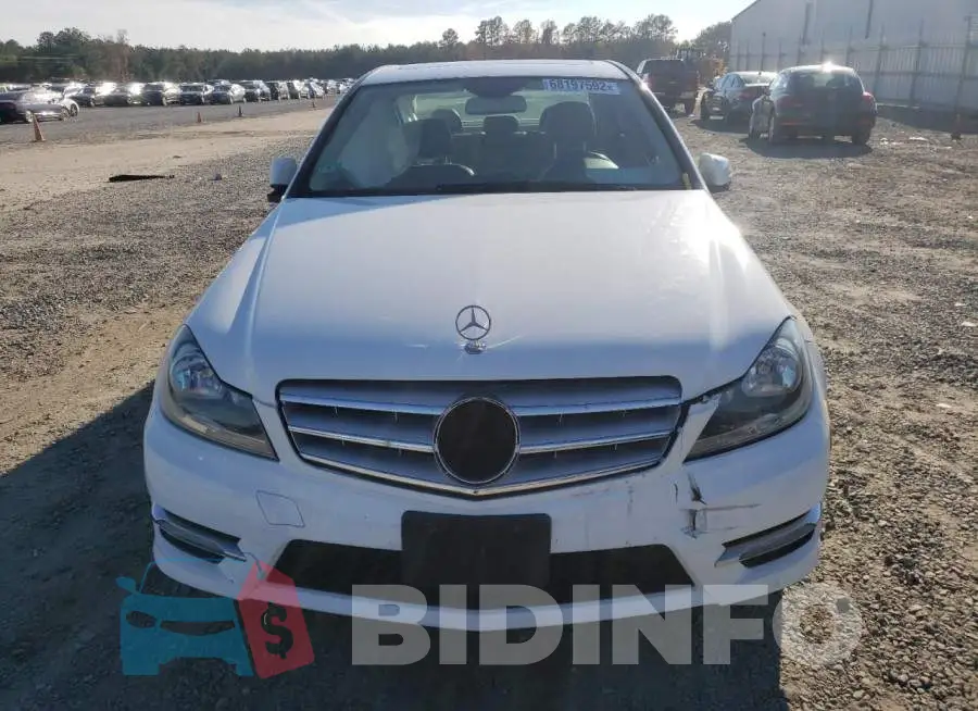 WDDGF8AB2DR249757 Photo# 5