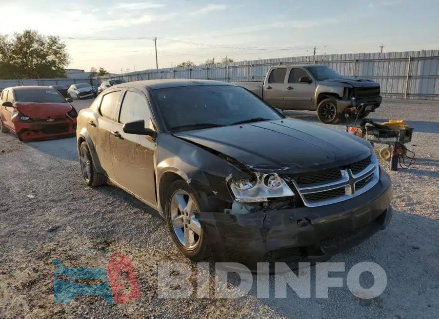 1C3CDZAB4DN616352 Photo# 1