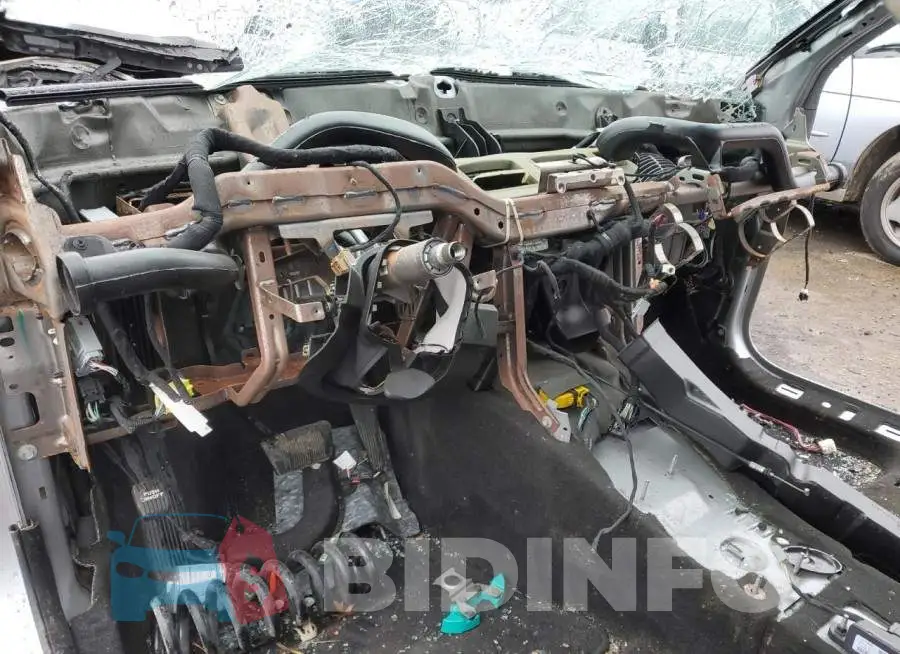 2C3CDXCT3FH871449 Photo# 8