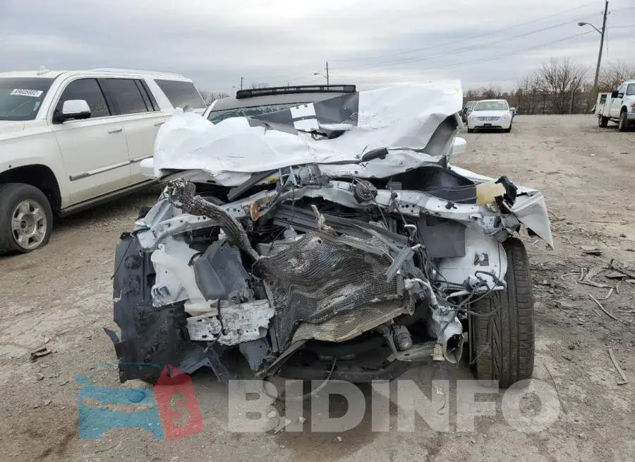 2C3CDXCT4KH592604 Photo# 5