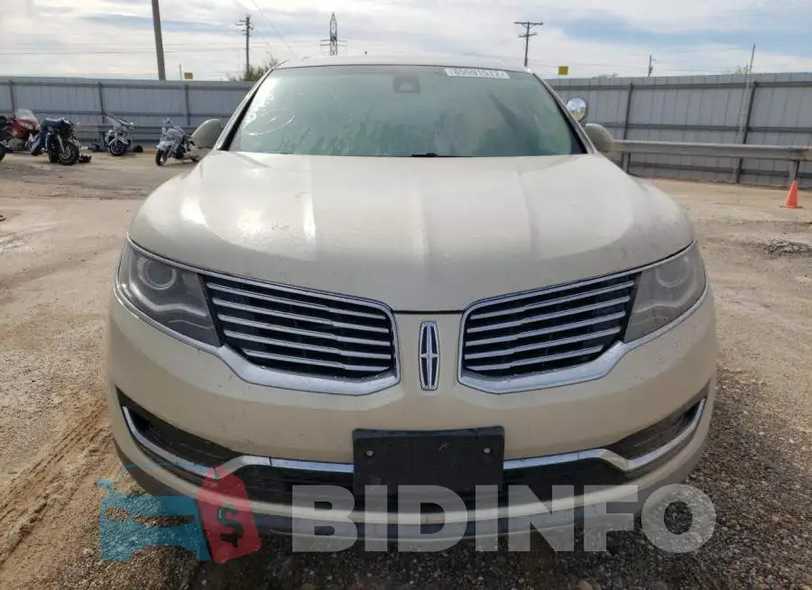 2LMTJ6KR9GBL32407 Photo# 9