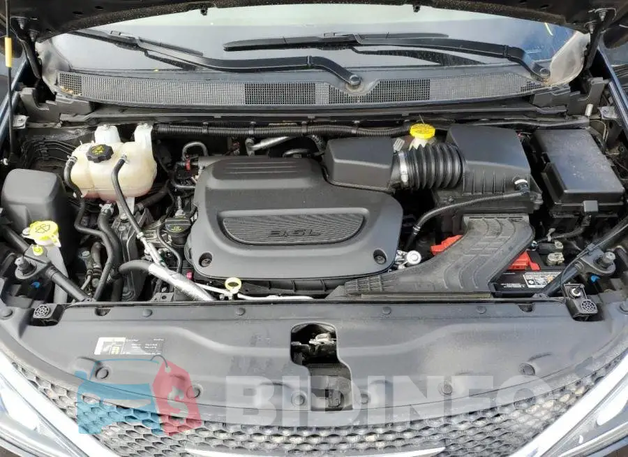 2C4RC1FG8KR686533 Photo# 7
