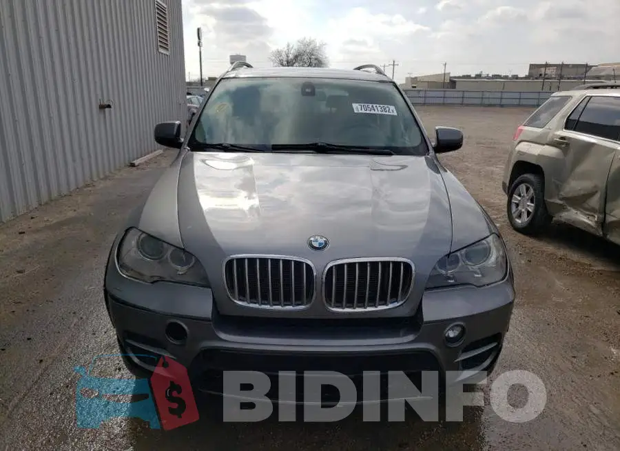 5UXZV4C53D0E00732 Photo# 5
