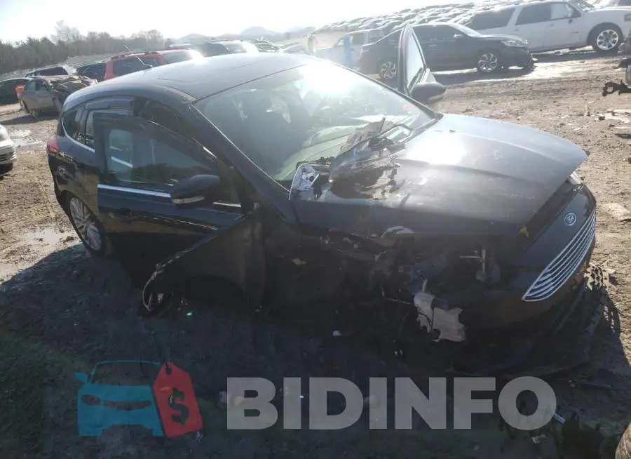 1FADP3N20JL261921 Photo# 4
