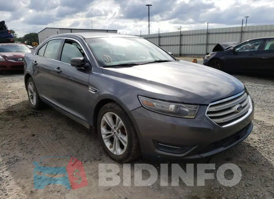 1FAHP2E85DG133932 Photo# 1