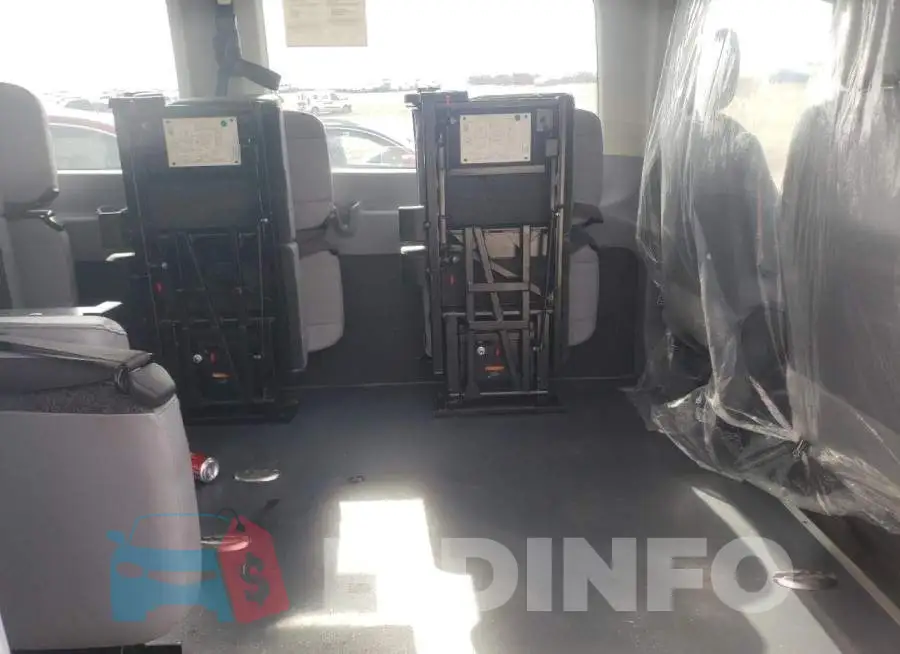 1FDZX2CGXGKB07042 Photo# 6