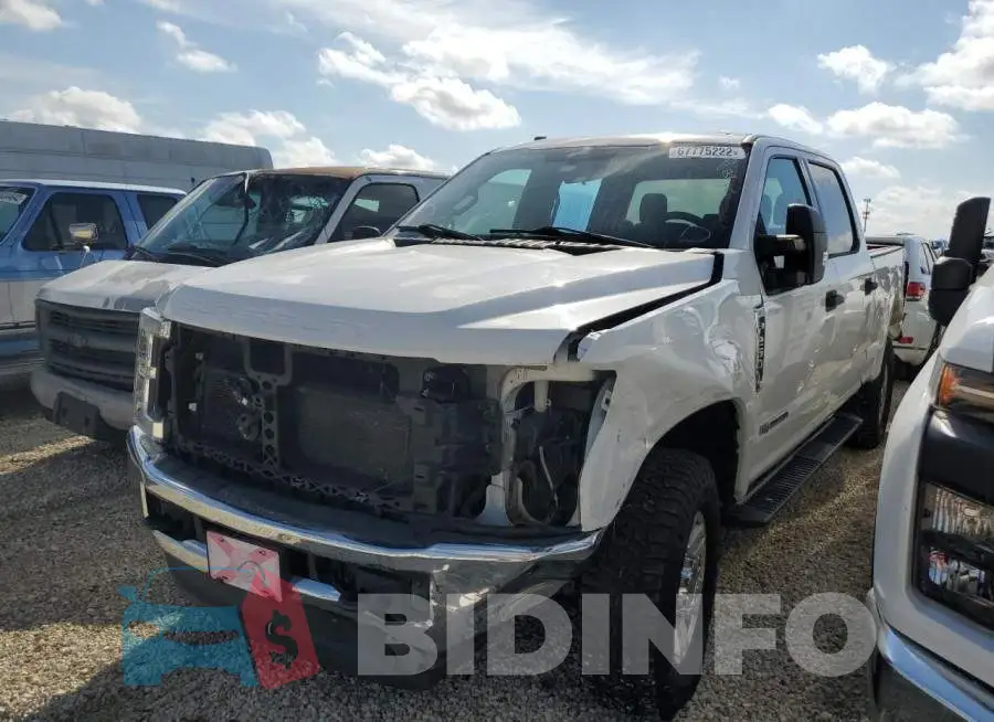 1FT7W2BT6KEC40272 Photo# 1