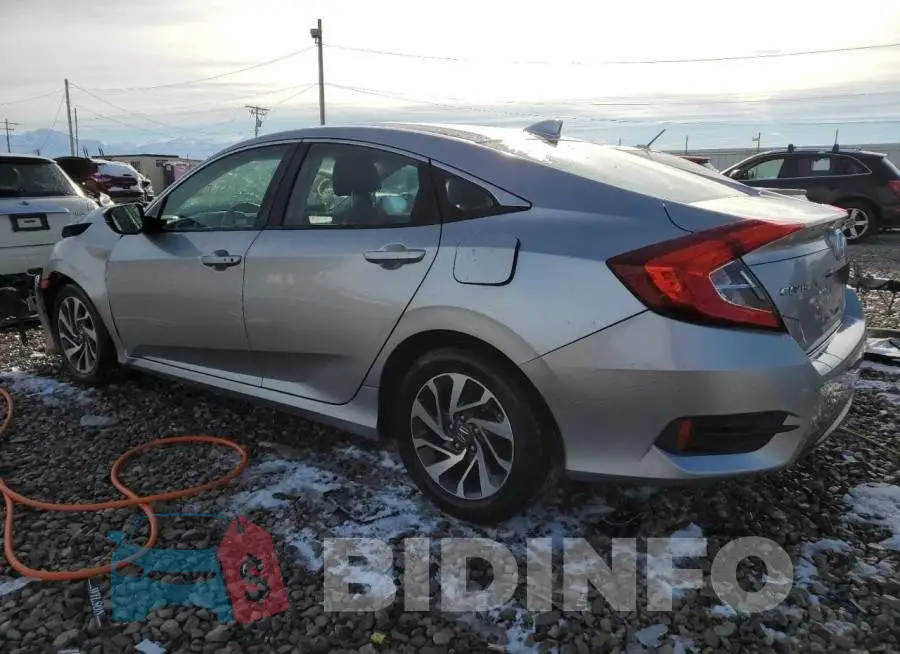 19XFC2F71JE031641 Photo# 2