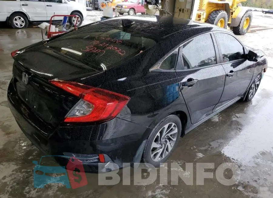 19XFC2F74HE072548 Photo# 4