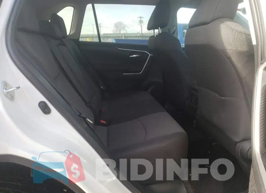 2T3P1RFV2NW288822 Photo# 11